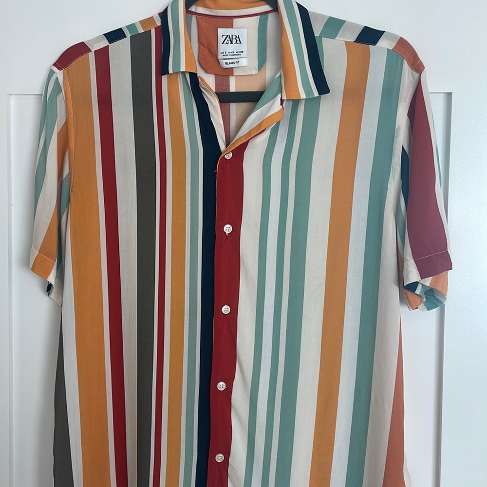Colorful Zara Men’s Short Sleeve, Small